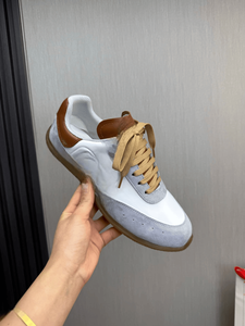 2026 Alexander Trendy unisex, fashionable, flat bottomed Mc comfortable splicing, suede and cowhide upper, sports shoes Queen - Product Image 4