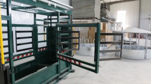 Équipement d'élevage Bétail Squeeze Chute Premium Automatique Vet Crush Avec Menton Support - Product Image 5