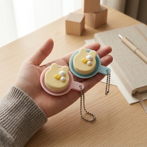 Jouet anti-stress en PLA imprimé en 3D, design mignon en forme de crêpe, respectueux de l'environnement, pour les réunions de famille et les fêtes - Product Image 3
