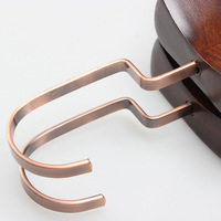 Cintre pour veste et costume en bois de luxe, Logo personnalisé, noyer foncé, haute qualité, pour vêtements, costume, cintre avec Bar