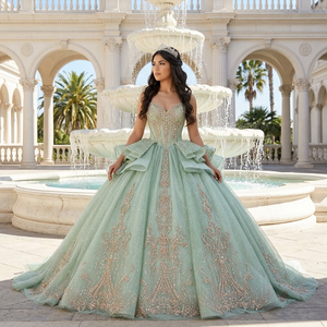 1561 Impresionante Vestido de Gala Verde Menta con Lentejuelas y Cristales, Escote Corazón, Cola Capilla, Vestido de Fiesta de Quinceañera para Mujer - Product Image 1