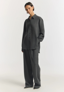 Camisa de Manga Larga Minimalista para Mujer, con Botones, Color Sólido, Antiarrugas, Corte Regular, 100% Algodón Tejido - Product Image 2