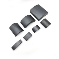 Magnet Ferit Lengkung Keramik Magnet Permanen Melengkung untuk Motor Listrik, Generator, Speaker, dan Peralatan Industri