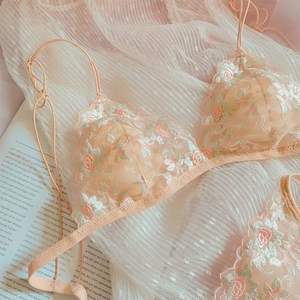 Lingerie Sexy Bloemenborduurwerk Ondergoed Transparant Kant Korte Huidverzorgingskits Delicate Fee Set Vrouw 2 Stuks Bh En Panty - Product Image 5