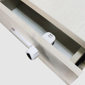 PRODIGY DC004 Verrou de sécurité enfant moderne magnétique, protection pour armoire et tiroir, installation rapide, protecteur de porte coulissante en plastique 3m - Product Image 1