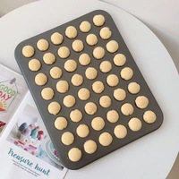 Mini moule à muffins de 48 tasses petit moule à cupcake en acier au carbone moule à muffins antiadhésif pour la cuisson accessoire de cuisson