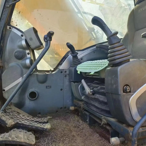 Excavatrice sur chenilles Hyundai 225LC-9T d'occasion 2021 Modèle 22.1TON 95% Nouvelle Corée à basses heures-Roulement original de la pompe de la boîte de vitesses du moteur bon - Product Image 5