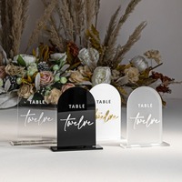 Support élégant en acrylique personnalisé Design floral Décoration de mariage Carte de numéro de table rose Cartes de menu pour dîner et banquet