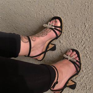 Sandales à talons hauts <span class=keywords><strong>pour</strong></span> femmes, mode, avec strass et nœud, talons fins, style romain floral, <span class=keywords><strong>pour</strong></span> le commerce international - Product Image 4