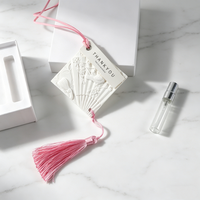 Diffuseur d'huiles essentielles en céramique et porcelaine, fait main, parfumé, en plâtre aromatique, pour voiture et armoire, désodorisant suspendu, vente en gros