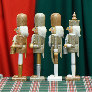 2024 nouvelles décorations de noël 30cm 12 pouces <span class=keywords><strong>grand</strong></span> beau soldat en étain en bois <span class=keywords><strong>casse</strong></span>-<span class=keywords><strong>noisette</strong></span> décoration pour cadeau de noël artisanat exquis - Product Image 4