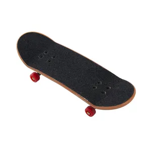 ノベルティおもちゃ木製指板スケートボード