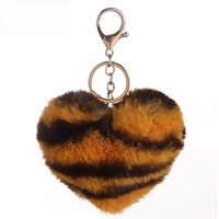 Usine Vente Directe Peluche Peluche Moelleux Forme Léopard Amour Pompon Imprimer Neige Fourrure Coeur Pom Pom Porte-clés 10 Pack