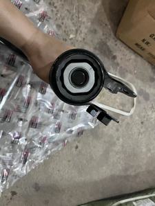 Bras de suspension inférieur avant gauche et droit pour VOLVO V50 2009-2011 <span class=keywords><strong>S40</strong></span> C70 C30 <span class=keywords><strong>FORD</strong></span> 30760280 31201181 - Product Image 3