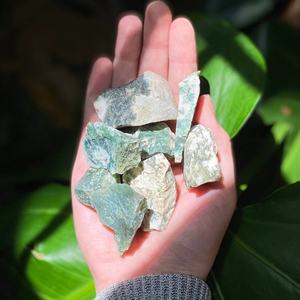 Vente en gros d'agate mousse naturelle brute, cristal brut d'agate herbe d'eau pour la décoration intérieure et la fabrication de bijoux - Product Image 3