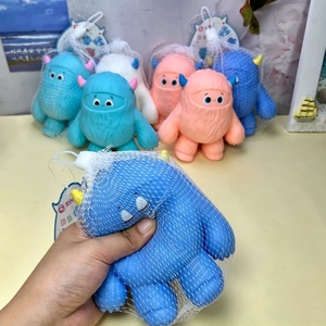 Juguete Antiestrés de TPR para Apretar y Jugar, con Forma de Monstruo Pequeño, para Niños y Niñas de 15 Años, Regalo Navideño - Product Image 3