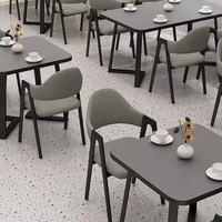 Bon marché, ensemble table de salle à manger de bureau design aspect bois, pieds en fer, thé au lait, café et restaurant, table et chaises bistro