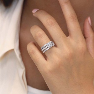 Set di Tre Anelli con Micro Pavé di Zirconi per Donne, Gioielli di Moda per Proposta, Matrimonio e Fidanzamento - Product Image 2