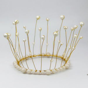 Décoration de gâteau en forme de couronne ronde à perles, en plastique réutilisable, style moderne élégant pour anniversaire - Product Image 2