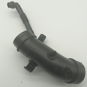 Tuyau <span class=keywords><strong>d</strong></span>'admission <span class=keywords><strong>d</strong></span>'<span class=keywords><strong>air</strong></span> de pièces <span class=keywords><strong>d</strong></span>'auto 06B133354P pour le tuyau <span class=keywords><strong>d</strong></span>'admission de <span class=keywords><strong>filtre</strong></span> à <span class=keywords><strong>air</strong></span> de moteur de Passat 1.8L adapté pour Opel Vivaro Skoda superbe VW Passat - Product Image 6