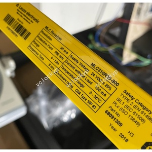 1pcs NEW Leuze MLC310R30-900 Grating <b>light</b> <b>curtain</b> 68091309 - Product Image 2