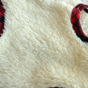 เสื้อกั๊กสัตว์เลี้ยงสีพื้น แต่งกระเป๋าลายสก็อต ดีไซน์สองขา คุณภาพสูง อุ่นหนา สำหรับสุนัขและแมว ใช้งานได้ยาวนาน เหมาะสำหรับกิจกรรมกลางแจ้ง - Product Image 5