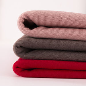 Tissu de haute qualité pour vêtements 160 GSM 66% coton 34% polyester Tissu en coton et polyester confortable pour t-shirt - Product Image 3