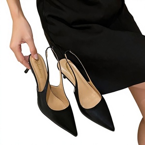 Sandalias de tacón de aguja con punta cerrada y estilo coreano para mujer, modelo 2022 de verano, sin talón, estilo slingback, sencillas para el día a día. - Product Image 1
