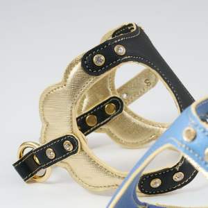 Arnés de Cuero Premium con Detalles de Cristal de Lujo, Arnés Acolchado para Perros con Herrajes en Tono Dorado para Perros Pequeños y Grandes, OEM - Product Image 6