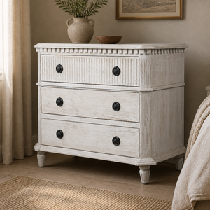 Cómoda Rústica Antigua para Dormitorio, Cajonera de Madera Tallada de Diseño con 4 Cajones - Product Image 1