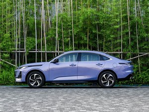 Changan Eado 2026 1.5L Blue Whale Ultra Hybrid Edición Enjoy Automático 1 Velocidad DHT Sedán con Tracción Delantera y Volante a la Izquierda - Product Image 5