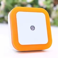 Auto on Off Dusk to Dawn Sensor Mini LED Night Light Square EU US Plug pour Chambre Couloir Escalier Couloir