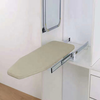 Au-delà des accessoires de la garde-robe, planche à repasser pliante pour la garde-robe