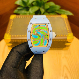 Reloj de Lujo con Diseño Tonneau Swirl, Caja de Cerámica Azul Claro, Esfera con Diseño de Remolinos Coloridos, Correa de Goma Blanca - Product Image 3
