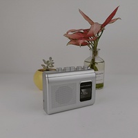 Prêt à être expédié, nouveau lecteur de cassette portable classique avec microphone intégré