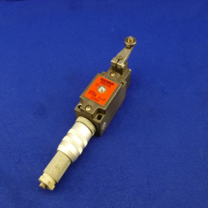 Interrupteur de sécurité PLC NZ2HS-511L060 / 6A 24V pour produit sous garantie - Product Image 1