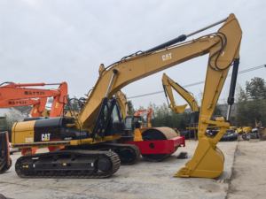 Excavadora de Orugas Hidráulica Mediana Caterpillar 325C Usada en Buen Estado, 25 Toneladas, 140 kW con Motor y Caja de Cambios en Venta - Product Image 5