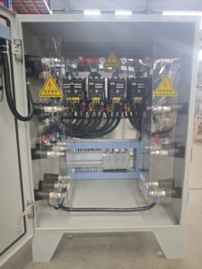 Boîte de distribution d'alimentation <span class=keywords><strong>Limex</strong></span> en acier laminé à froid IP30 à 6 prises 220V, étanche, pour usage extérieur sur chantier, courant 30A, avec verrouillage métallique - Product Image 3
