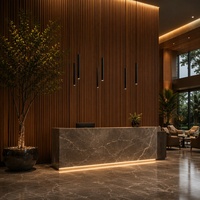 Panneaux muraux en PVC faciles à installer, texture bois naturel, résistants à l'humidité, ignifuges, anti-moisissures pour la décoration de la maison, des hôtels et des restaurants