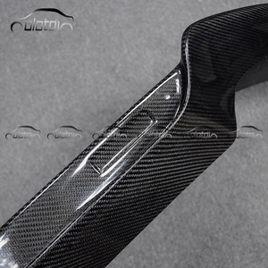 ชุดแต่งคาร์บอนไฟเบอร์ สปอยเลอร์กันชนหน้า สำหรับรถยนต์เมอร์เซเดสเบนซ์ W218 CLS ปี 2015-2017 - Product Image 4