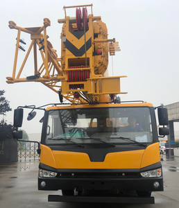 Grúa de Camión de 25T con Tanque de Combustible de 360L de Largo Alcance para Alta Eficiencia - Product Image 1