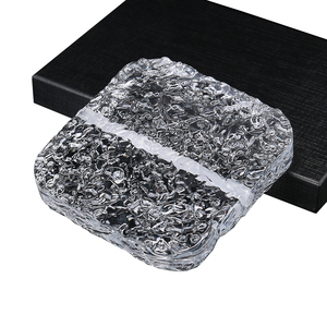 Logotipo personalizado Pieza colgante de cristal de alta calidad Fácil instalación Resistente a la intemperie para una belleza duradera - Product Image 1