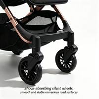 Poussette haute pour bébé avec rotation à 360°, auvent imprimé trèfle doré et design pliable pour tout-petits