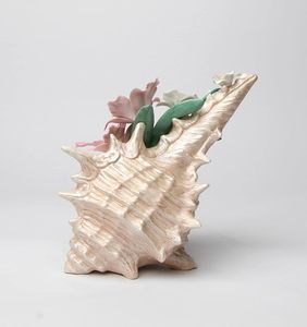 Vaso in <span class=keywords><strong>Ceramica</strong></span> Personalizzato, Regalo in Fine Porcellana con Fiori di Orchidea Rosa e Narciso in Figurina a Forma di Conchiglia - Product Image 4