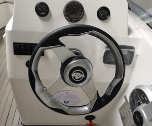 เรือเร็วแบบมีมอเตอร์ขนาด 6.2 เมตร - Product Image 2