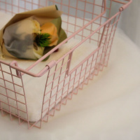 Nouveau design multifonctionnel en fil de fer métallique étagère de rangement pour légumes de cuisine panier rose avec poignée pour cuisine salon