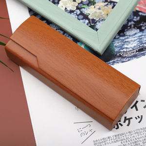 Estuche para <span class=keywords><strong>gafas</strong></span> de sol hecho a mano con textura de madera imitada, portátil, para guardar <span class=keywords><strong>gafas</strong></span> <span class=keywords><strong>graduadas</strong></span> de lectura. - Product Image 2