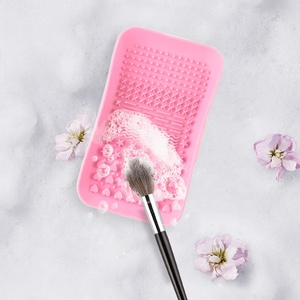 Estuche de Silicona Personalizado Ecológico de Alta Calidad para Esponja de Maquillaje de Silicona Profesional - Product Image 1