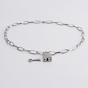 สร้อยคอจี้ล็อคสแตนเลสสองชั้น รูปทรงเรขาคณิต สไตล์พังก์ ฮิปฮอป พร้อมโซ่คล้องเสื้อ สีเงิน - Product Image 4