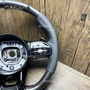 พวงมาลัยคาร์บอนไฟเบอร์สีดำสำหรับรถยนต์เมอร์เซเดส-เบนซ์ รุ่น W204 W205 W211 W203 W212 W221 <span class=keywords><strong>W124</strong></span> W166 W222 - Product Image 3